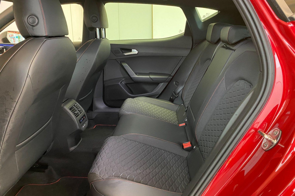 SEAT Leon FR 2020 фото 2