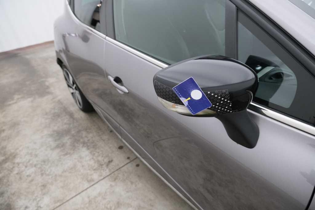 Renault Clio 2016 фото 22