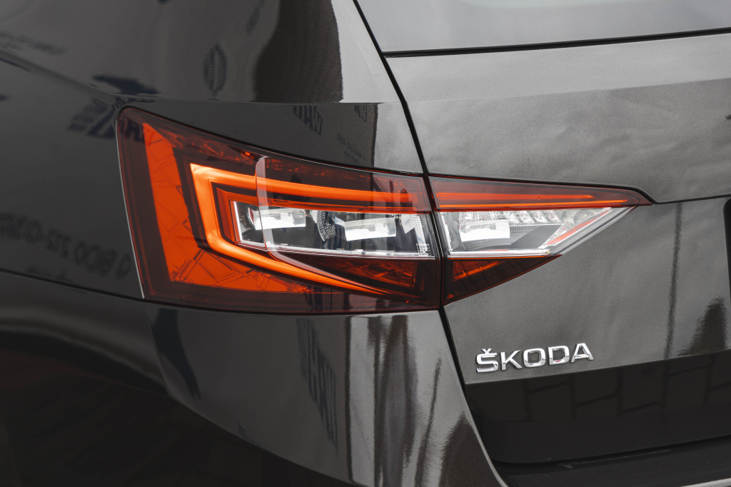 Skoda Superb Laurin&Klement 2016 фото 10