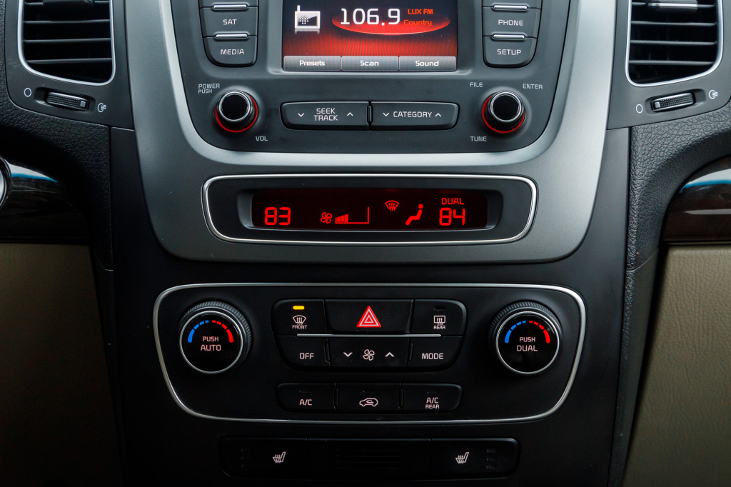 Kia Sorento LX фото 18