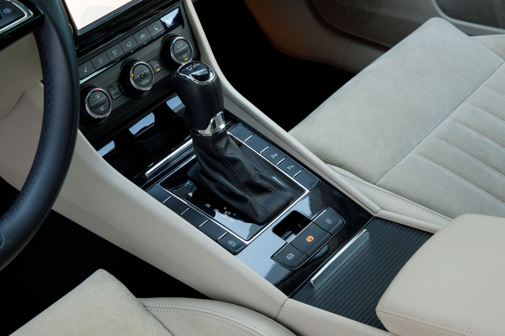 Skoda Superb 2017 фото 12