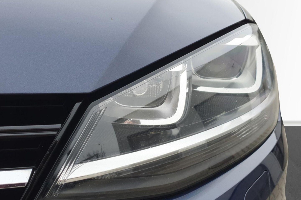 Volkswagen Golf Variant 2017 photo 2