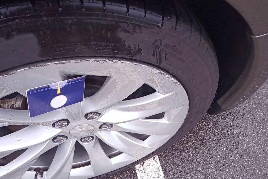 Tesla Model S 2016 фото 22