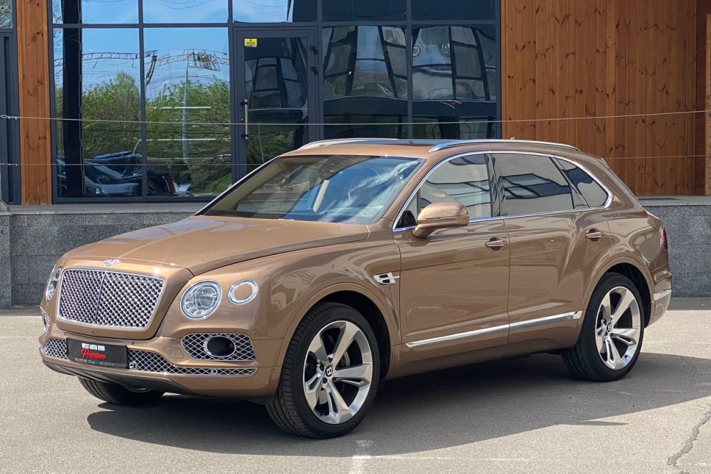 Bentley Bentayga 2017 фото 2