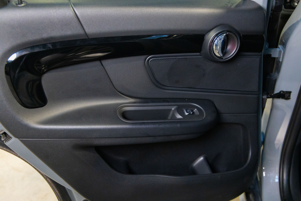 MINI Cooper Clubman 2021 фото 23