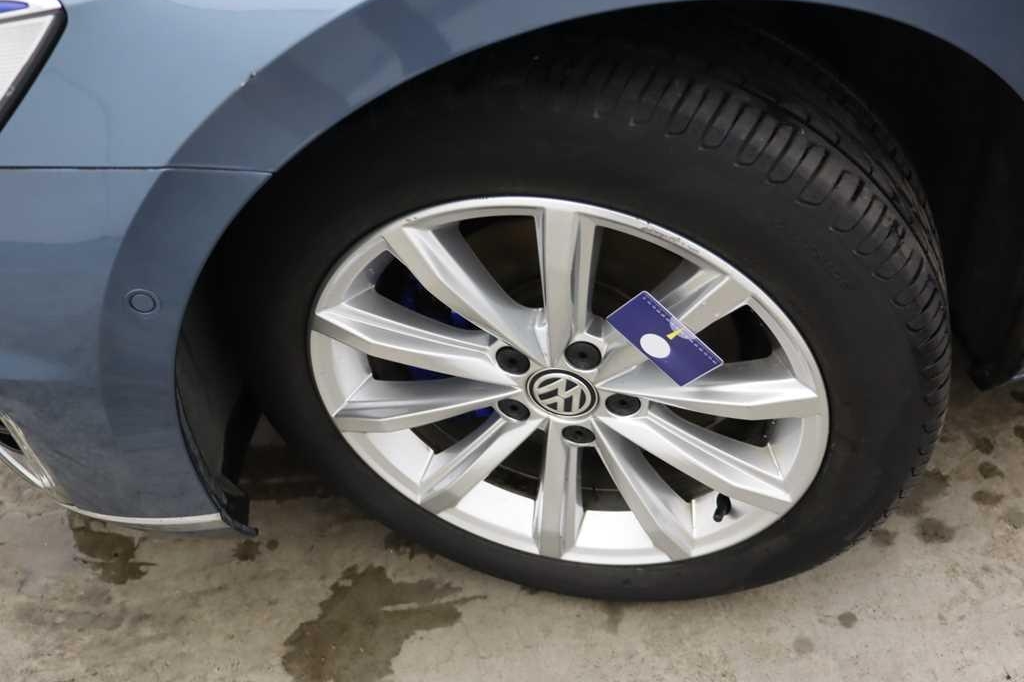 Volkswagen Passat Variant 2017 photo 31