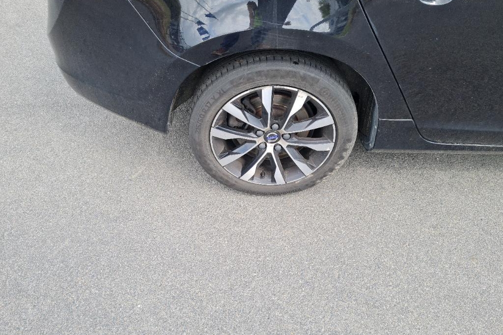 Volvo V60 2017 фото 26