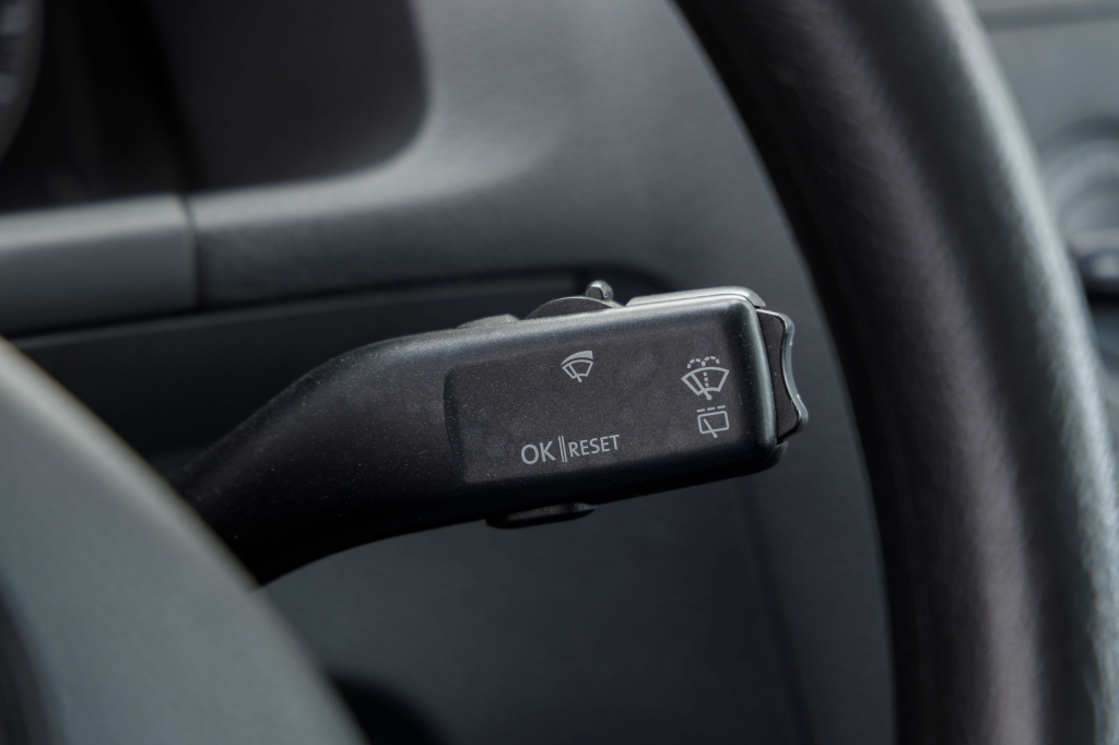 Volkswagen Touran MPI 2003 photo 19