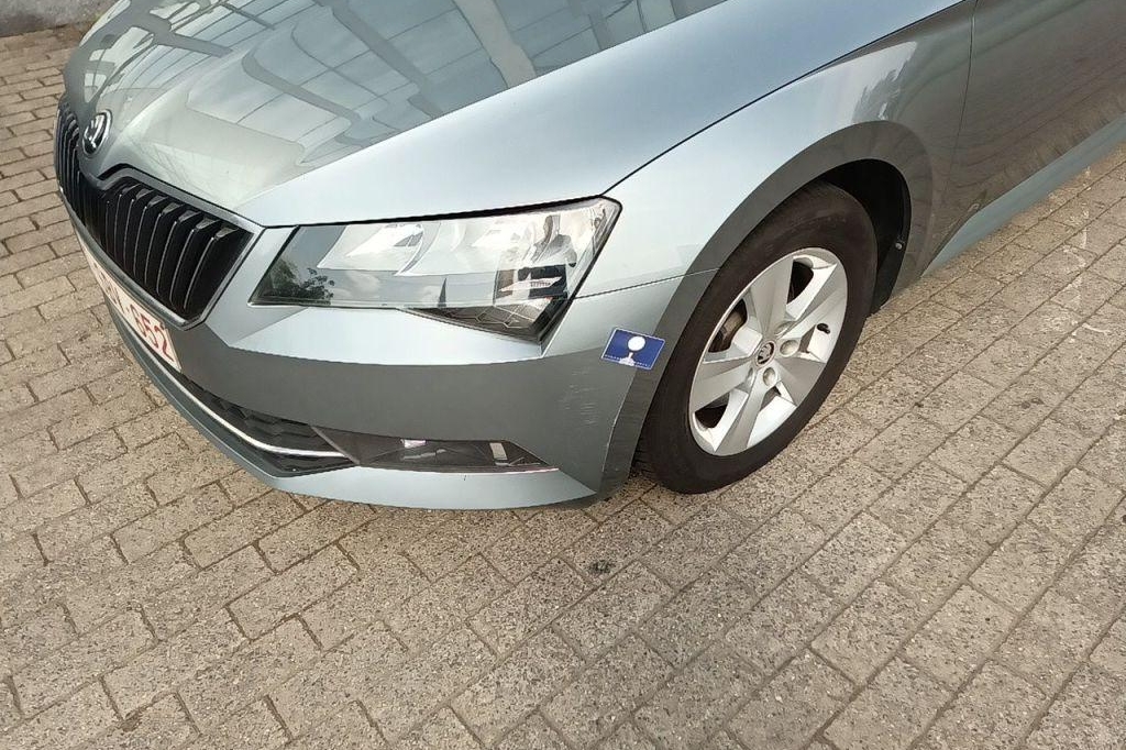 Skoda Superb Combi 2017 фото 20