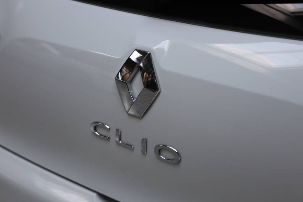 Renault Clio 2015 фото 36