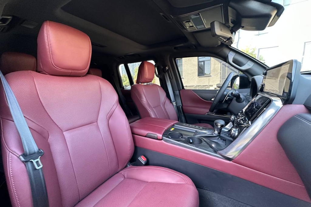 Lexus LX 500d 2023 фото 16