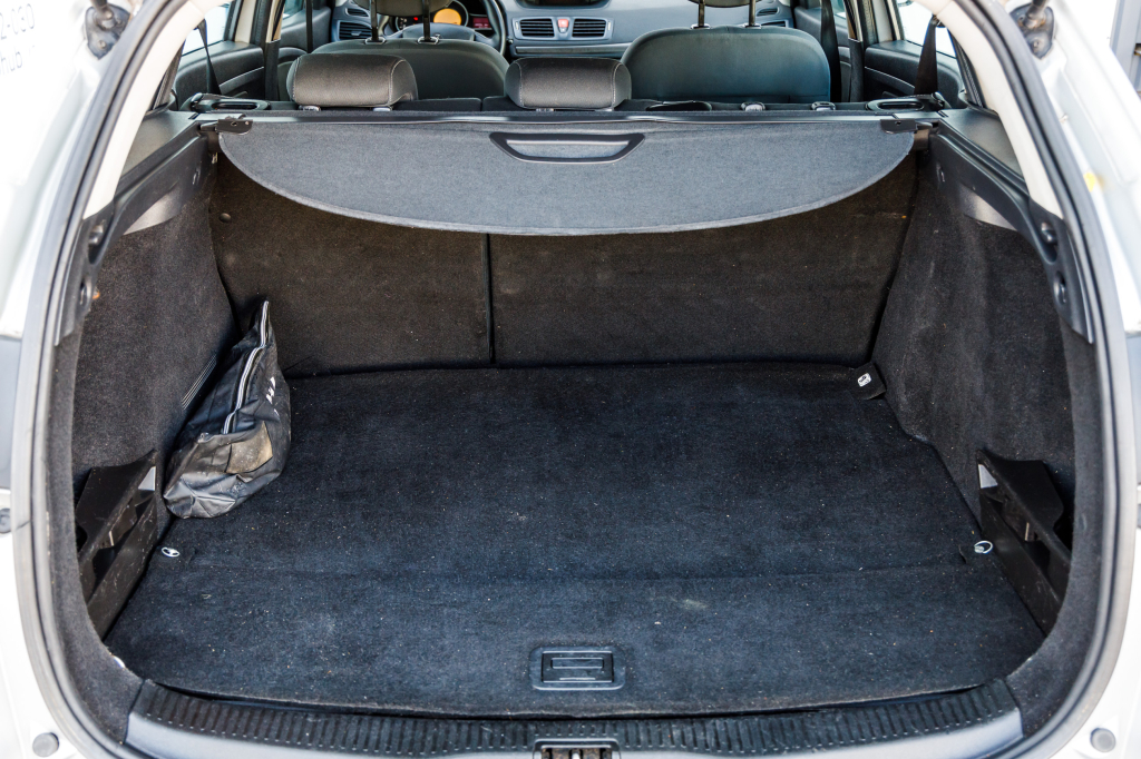 Renault Megane 2010 photo 8