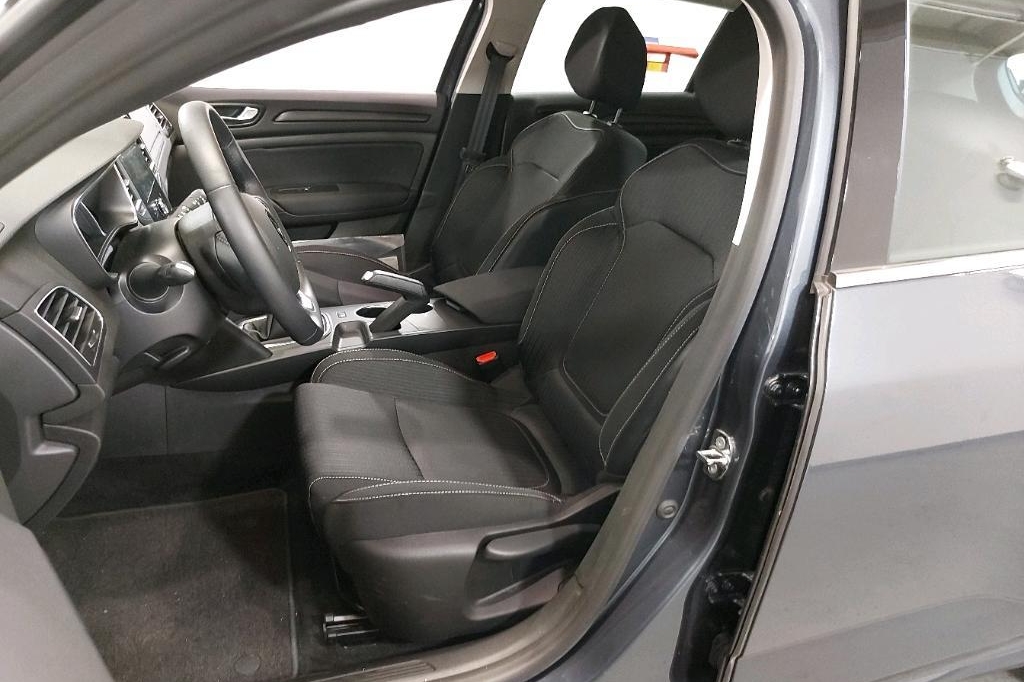 Renault Megane Grandtour 2020 photo 23