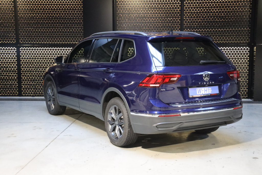 Volkswagen Tiguan 2021 photo 1