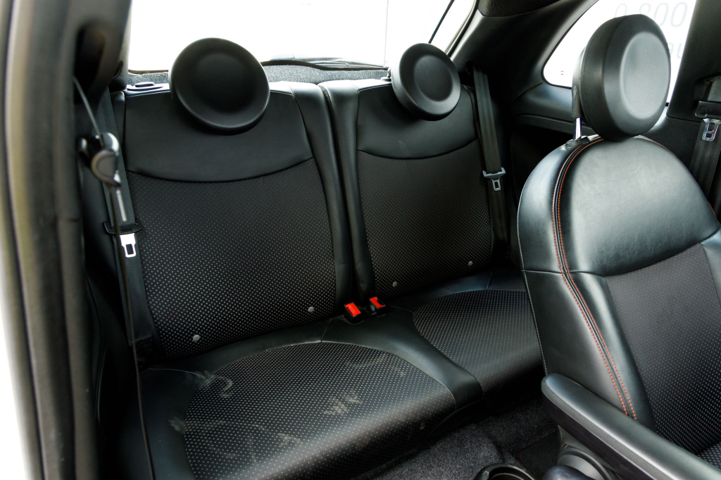 Fiat 500 E 2015 photo 2