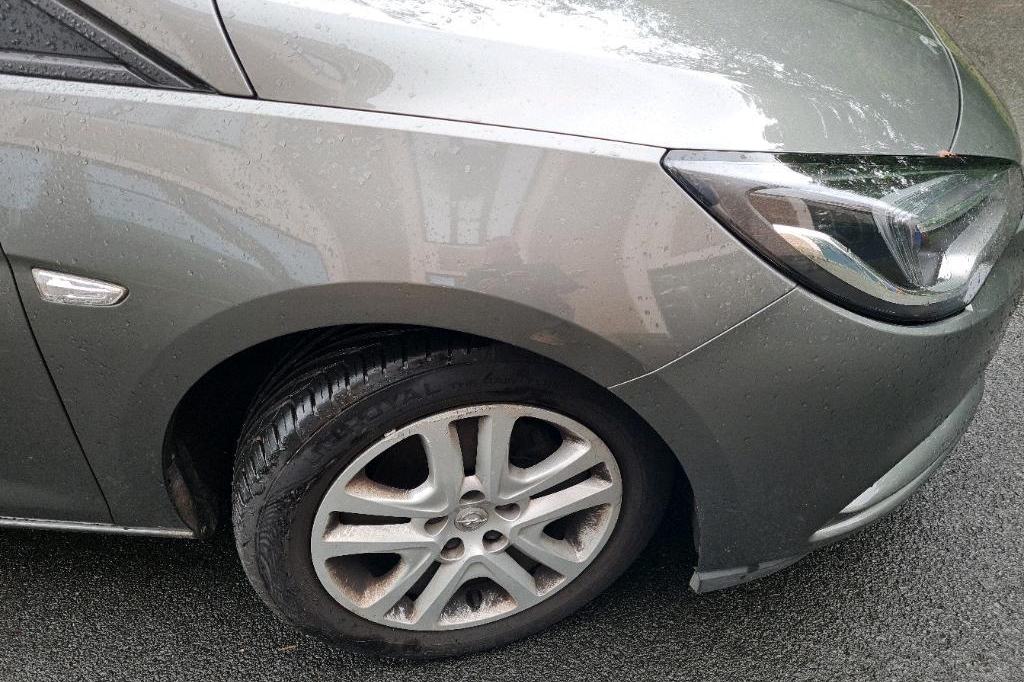 Opel Astra Sports Tourer 2017 фото 37