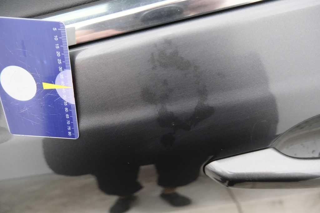 Jaguar XE 2015 фото 30