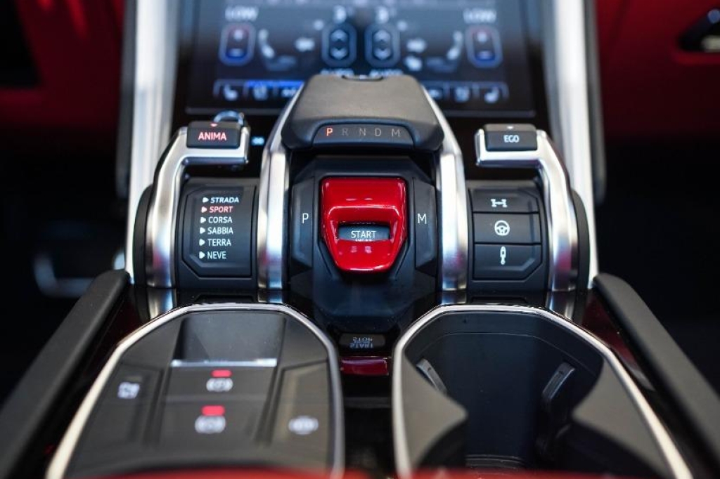 Lamborghini Urus 2019 photo 7