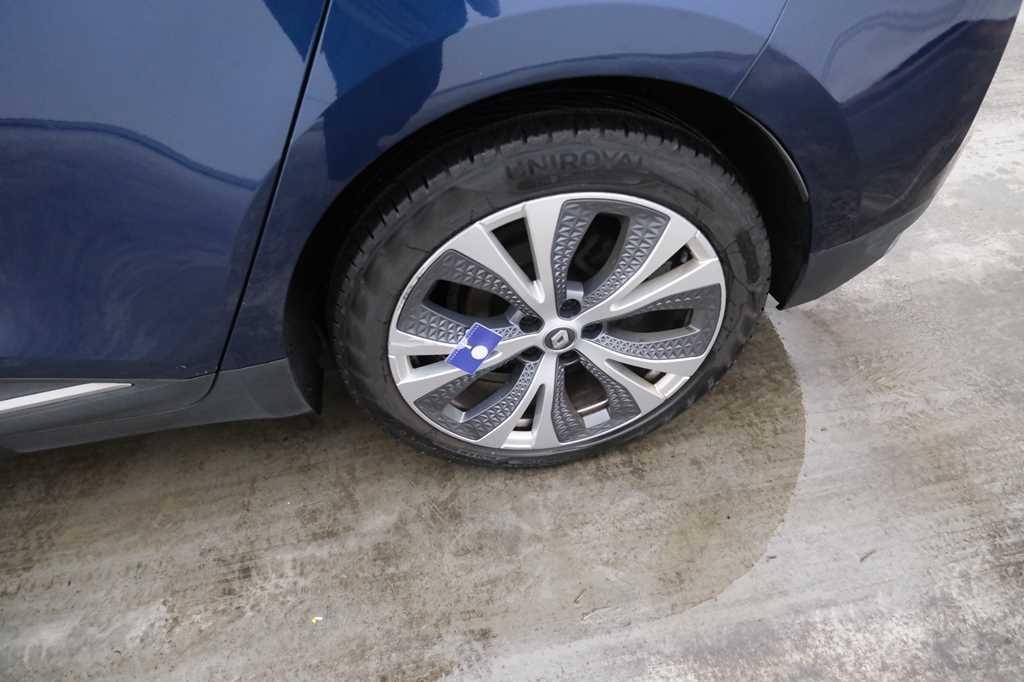 Renault Grand Scenic 2017 фото 15