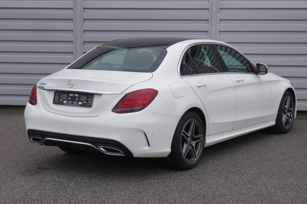 Mercedes-AMG C-Klasse 2019 фото 1