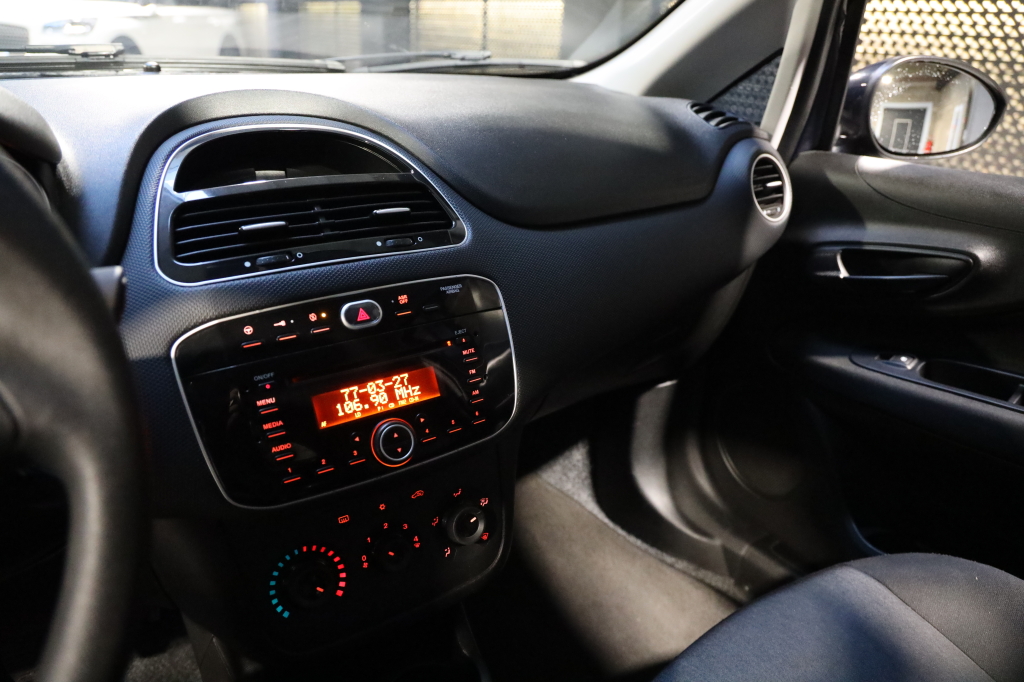 Fiat Punto 2017 фото 20