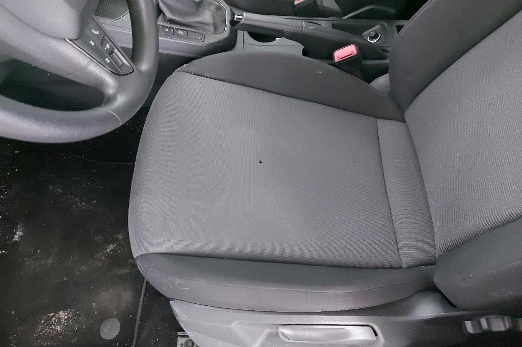 SEAT Ibiza 2018 photo 16