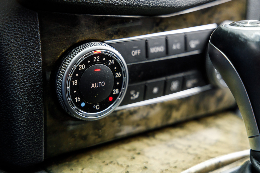 Mercedes-Benz C 220 Avantgarde 2008 photo 19