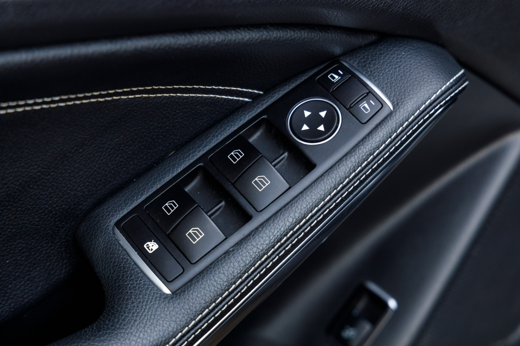 Mercedes-Benz GLA-Class 250 4Matic 2014 photo 16