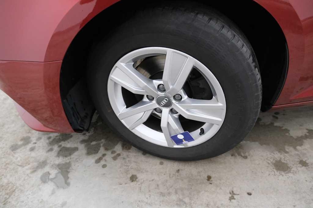 Audi A4 2017 photo 13