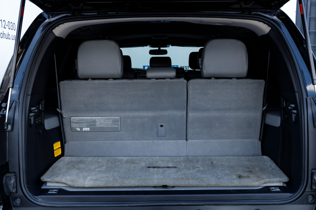 Toyota Sequoia 5.7 Dual VVT 2016 photo 2