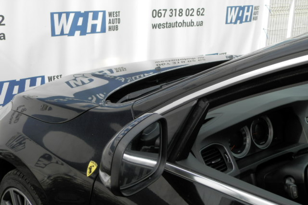 Volvo V60 2012 photo 24