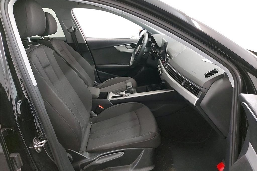 Audi A4 Avant 2019 photo 5