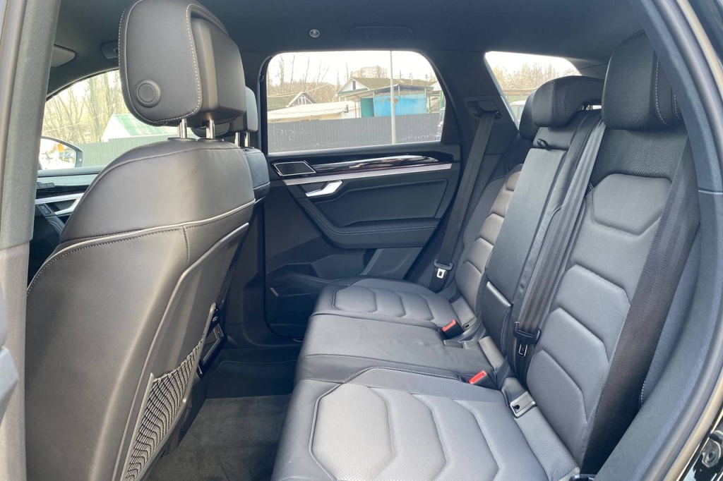 Volkswagen Touareg PLATINUM 2022 фото 16