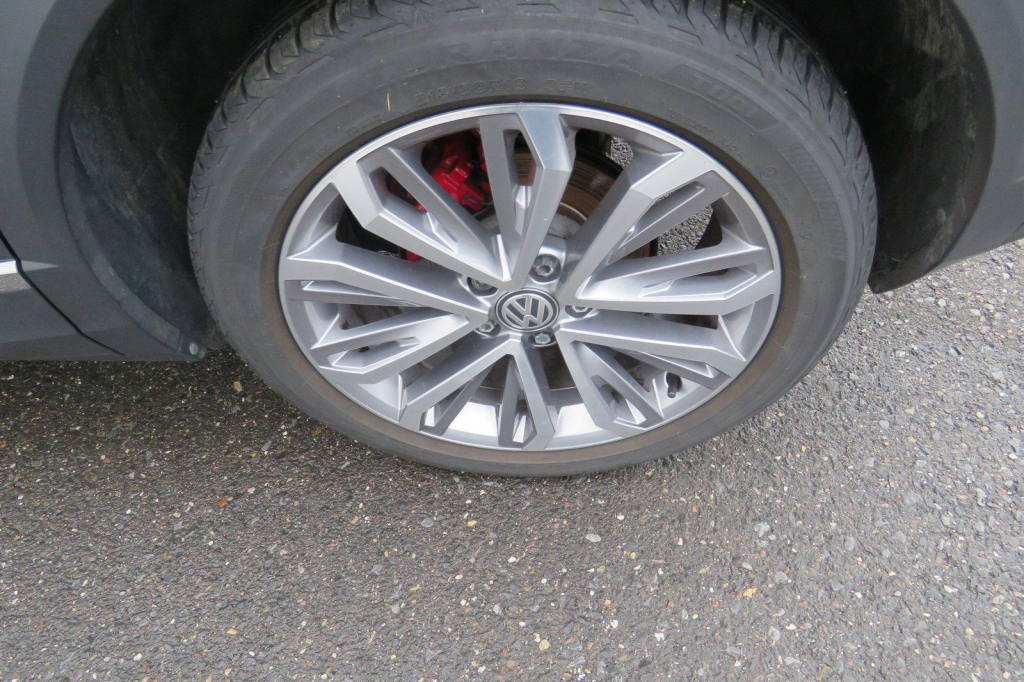 Volkswagen T-Roc 2019 photo 3