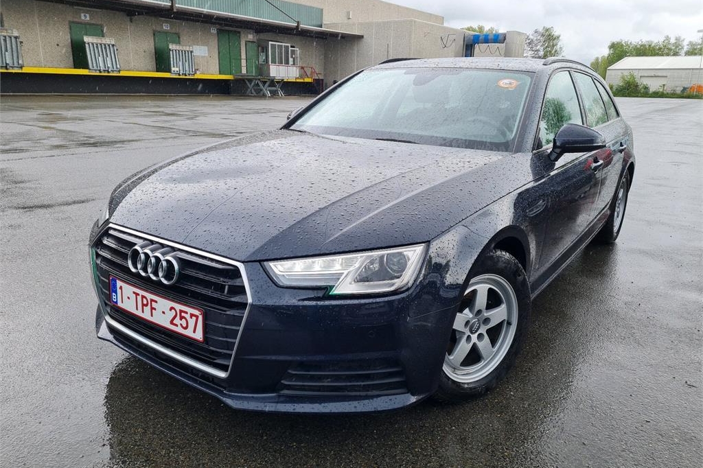 Audi A4 Avant 2018 photo 5