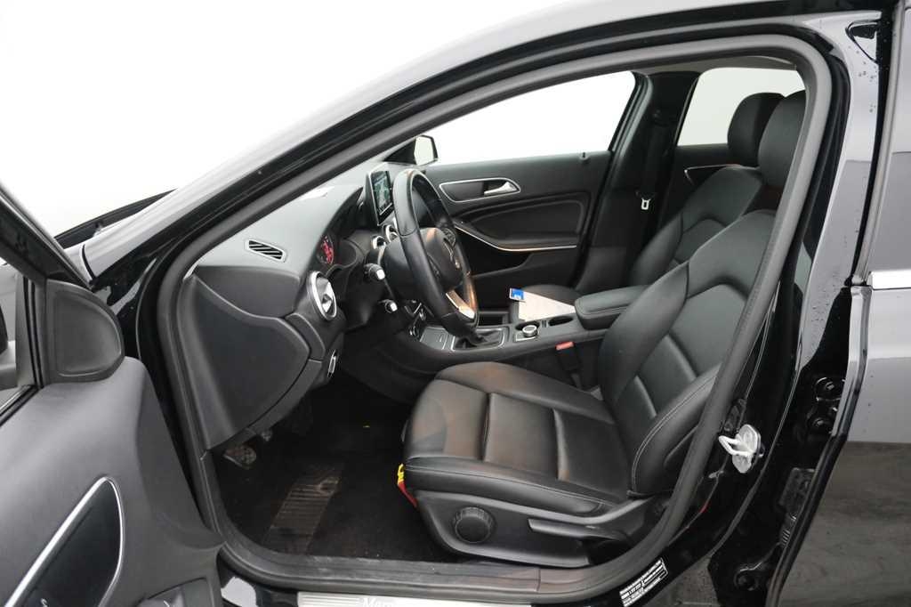 Mercedes-Benz A-Klasse 2017 photo 1