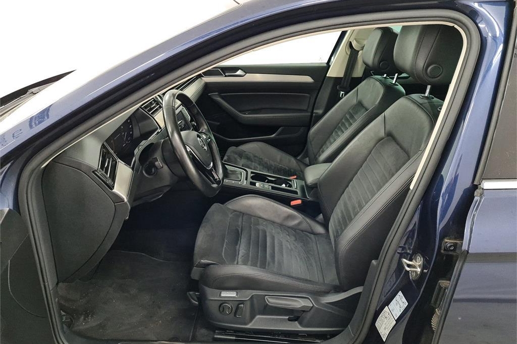 Volkswagen Passat Variant 2017 photo 4