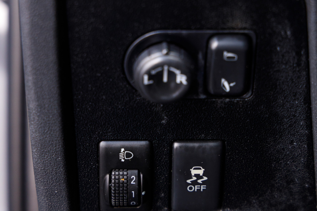 Nissan Qashqai+2 AWD 2010 photo 21