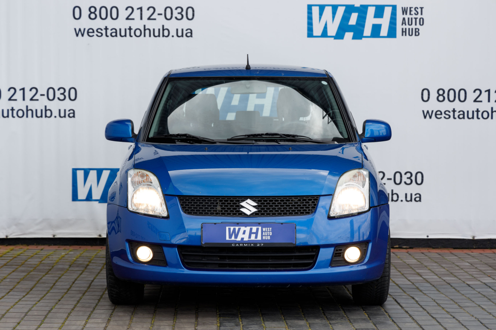 Suzuki Swift 2010 photo 1