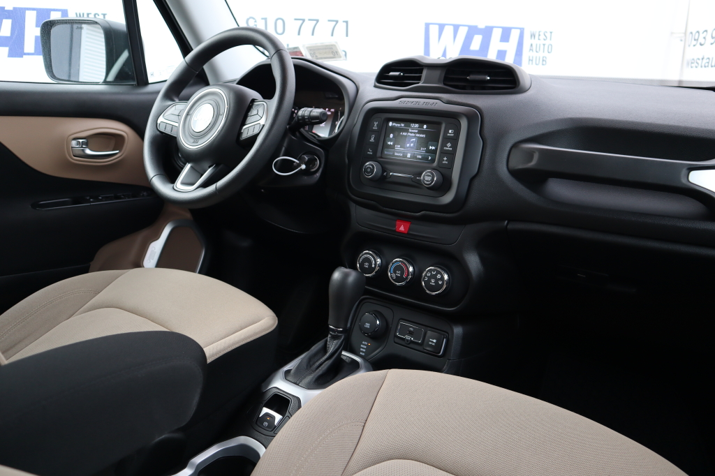 Jeep Renegade Sport 4x4 photo 11