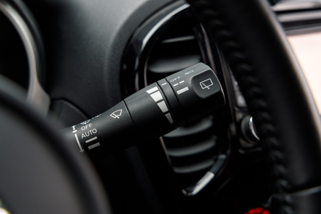 Nissan Juke N-Connecta 2019 фото 20