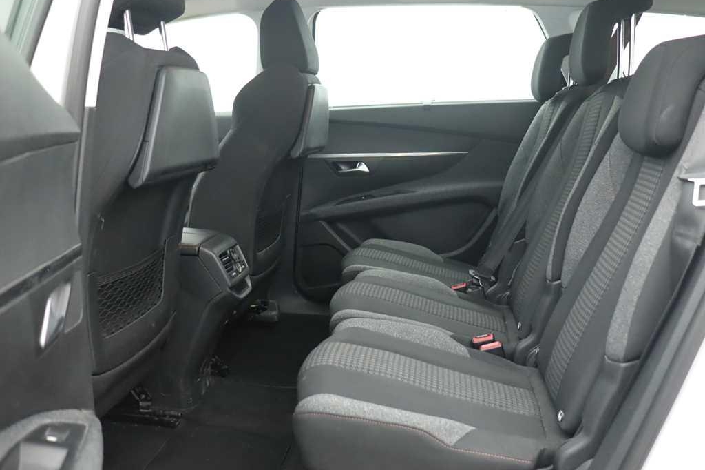 Peugeot 5008 2018 photo 1