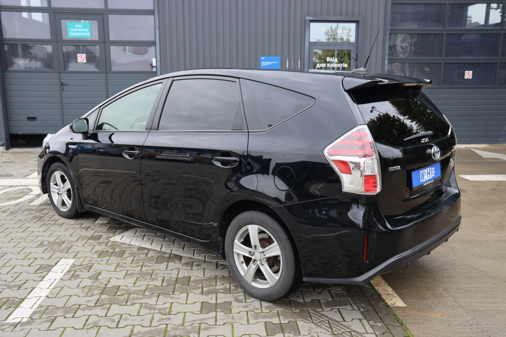 Toyota Prius Prime 2016 фото 6