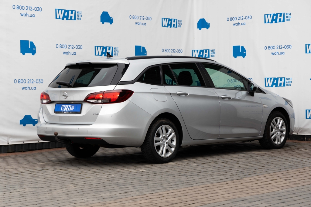 Opel Astra 2017 фото 6