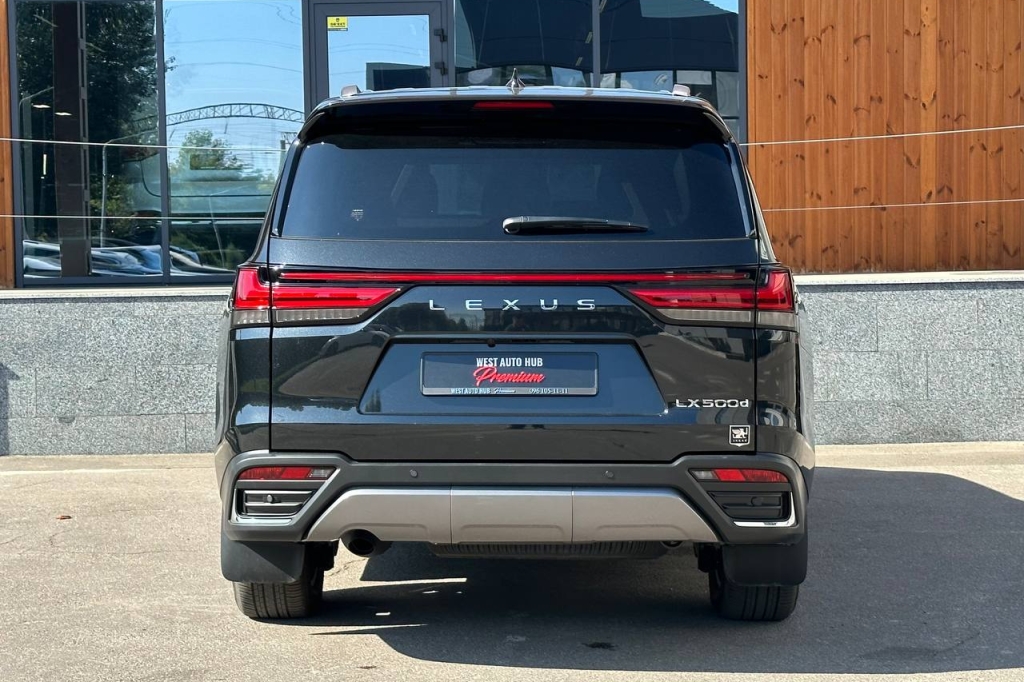 Lexus LX 500d 2023 фото 4