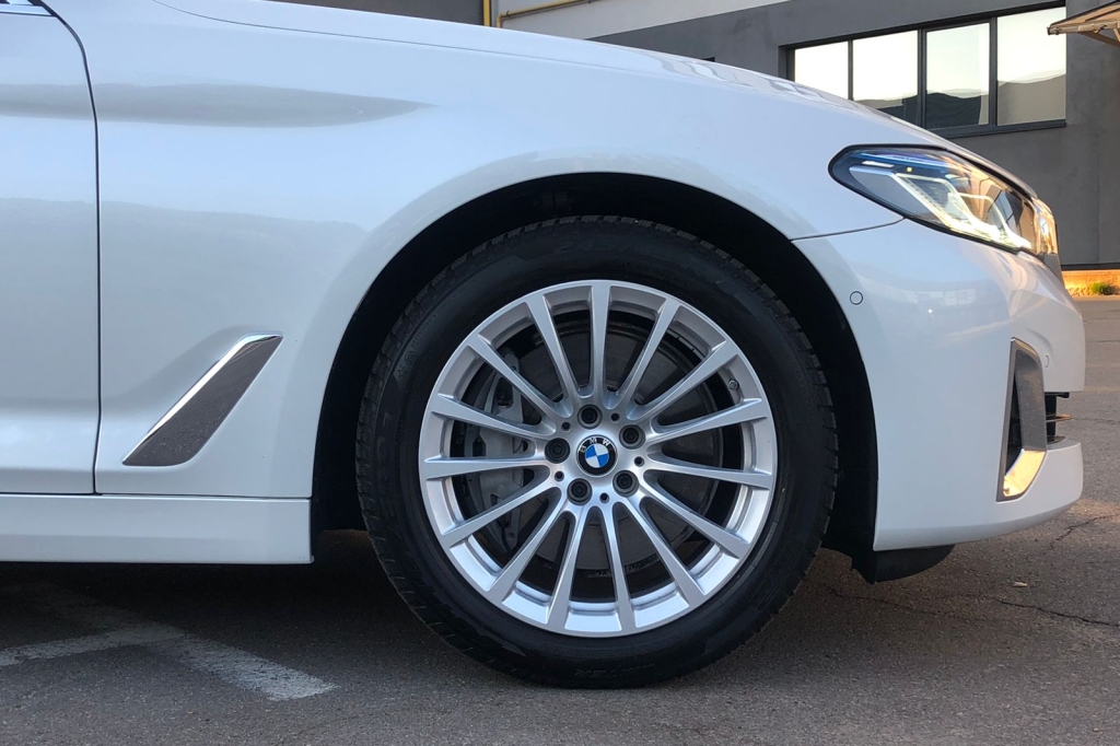 BMW 530 XDrive D 2020 фото 3