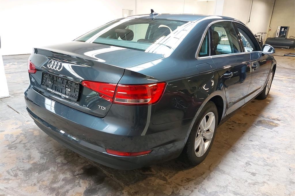 Audi A4 2017 photo 5