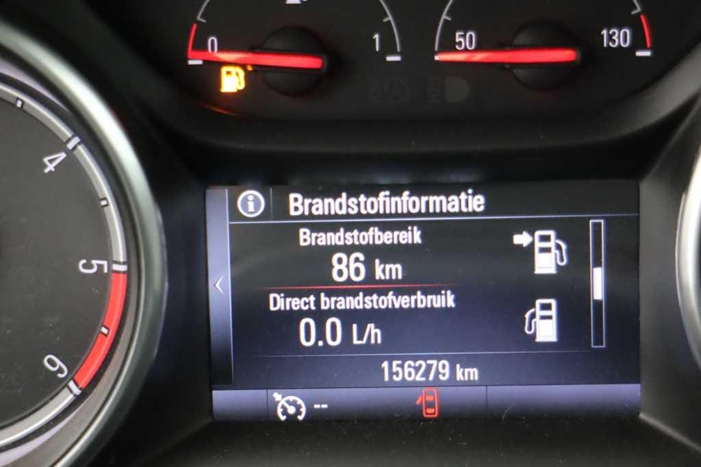 Opel Astra Sports Tourer 2016 фото 3