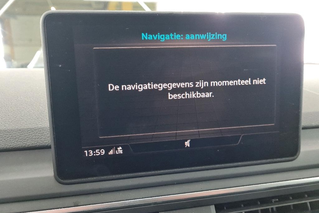 Audi A4 Avant 2018 фото 13