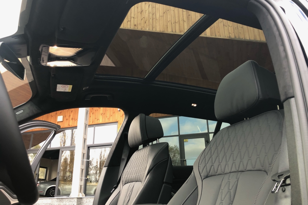 BMW X7 30D 2021 photo 14